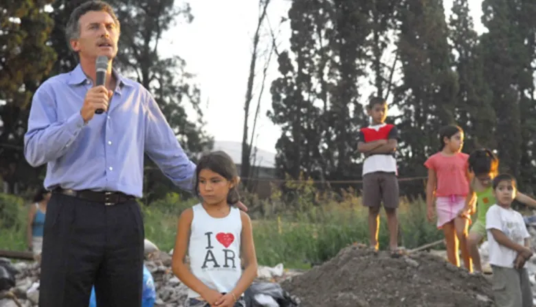 Macri, una niña de Lugano y un anuncio clave: a 19 años de una foto que marcó su vida