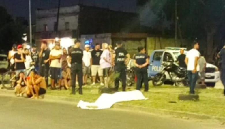 Lo abordaron al llegar a su casa sin saber que era policía: uno de los ladrones terminó muerto