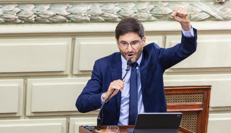 Pullaro y los jubilados de Santa Fe: cuándo dejan de pagar el aporte solidario