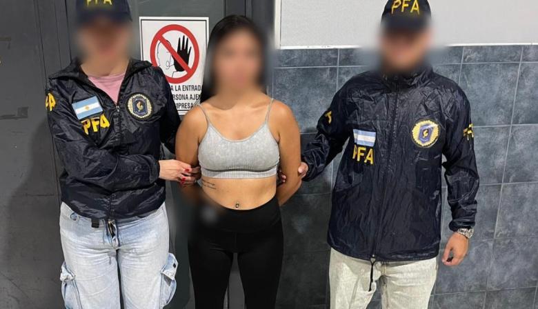 Simuló un robo millonario en el kiosco donde trabajaba: la detuvieron cuando huía a Mar del Plata