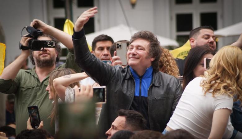 Javier Milei viaja a Mendoza: el guiño a Alfredo Cornejo por la reforma laboral