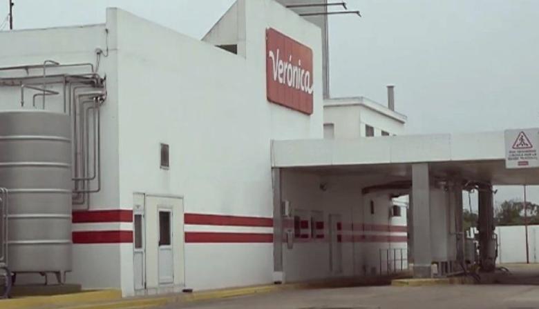 Conflicto en Lácteos Verónica: reclamos por sueldos atrasados y actividad paralizada