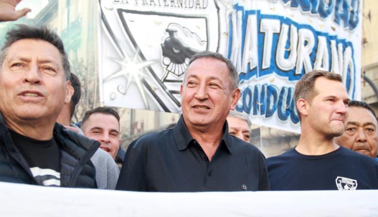 Maturano le frena todos los trenes a Milei: el motivo que no figura en el 1%