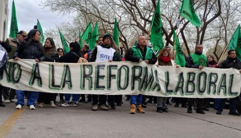 Quiénes paran y quiénes no: el mapa sindical de la protesta contra la reforma laboral