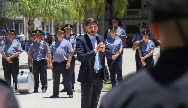 Citan a 11 policías de Rosario: el giro que amenaza un pacto de Pullaro en Santa Fe