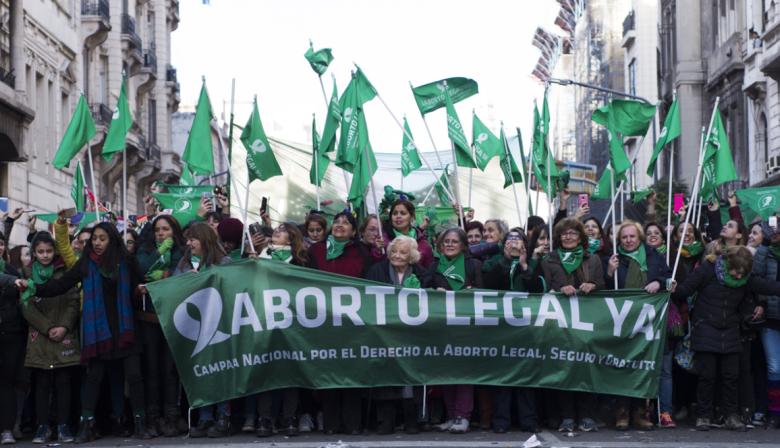 Presentan amparo colectivo para garantizar el acceso efectivo al aborto legal