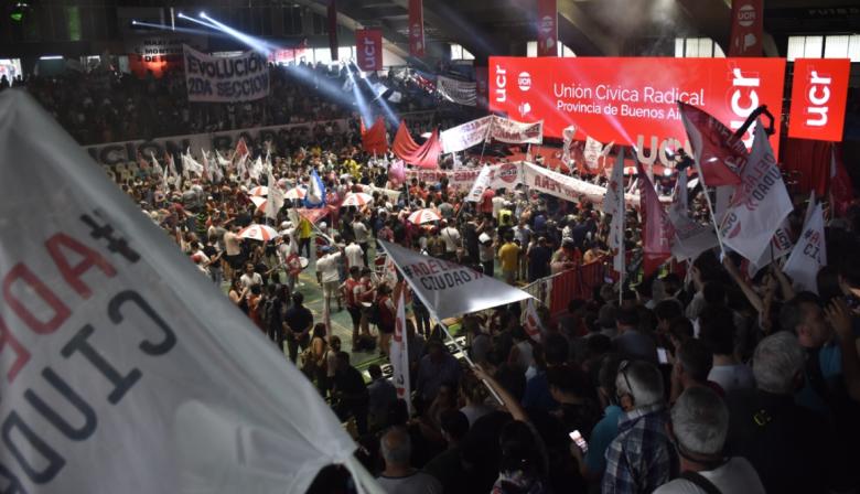 La UCR  bonaerense demora definiciones y no logra reunir a sus intendentes