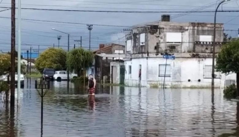 Olavarría y el temporal: 150 mm en pocas horas desbordaron calles y canales