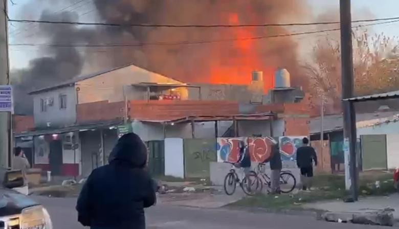 Así se originó el incendio en el depósito de garrafas en Mariano Acosta