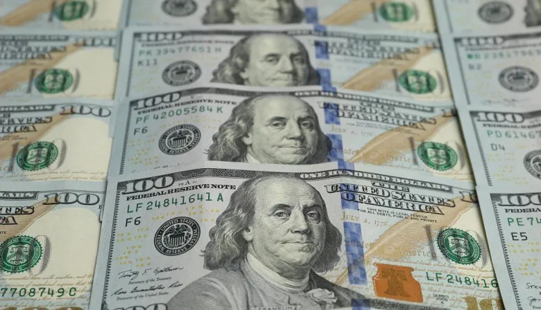 Dólar blue por debajo del oficial: por qué se dio vuelta la ecuación hoy