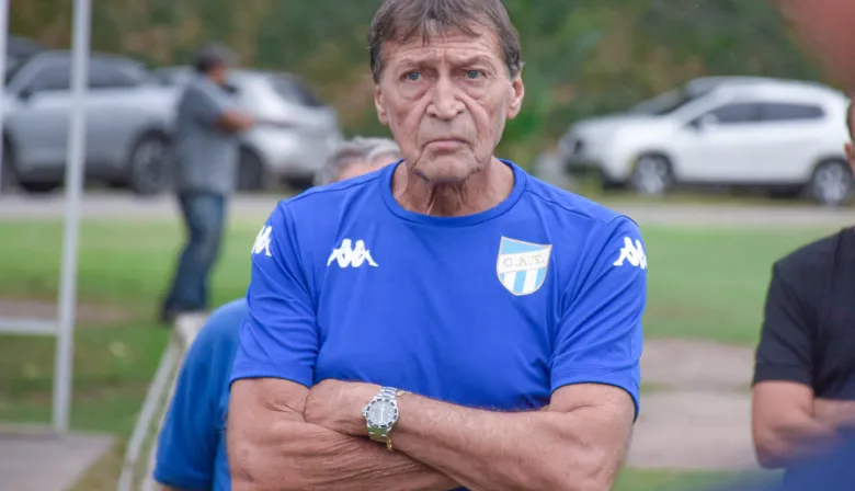 Julio Falcioni y el desafío de sacar de la crisis a Atlético Tucumán