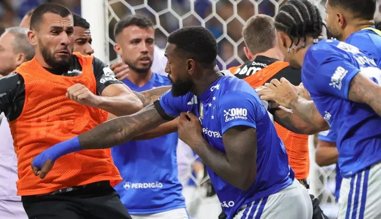 Cruzeiro y Mineiro: la batalla que dejó un récord de expulsados en Brasil