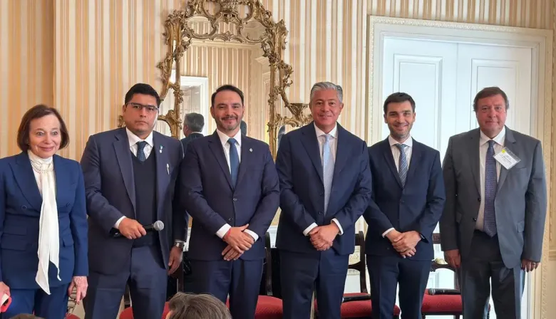 La estrategia de Chubut y Neuquén, con Milei, para captar inversiones en EE.UU.