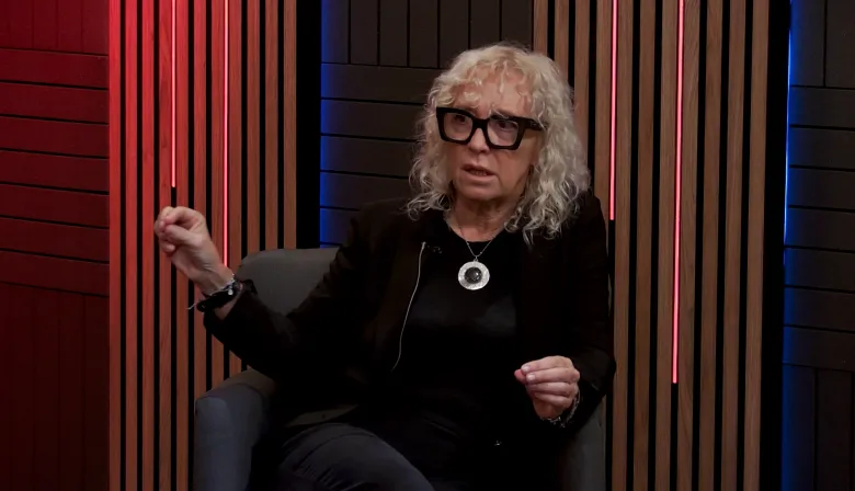 Mónica Frade: Carrió, Adorni, los "teloneros" de Milei y una nueva alianza en el Congreso