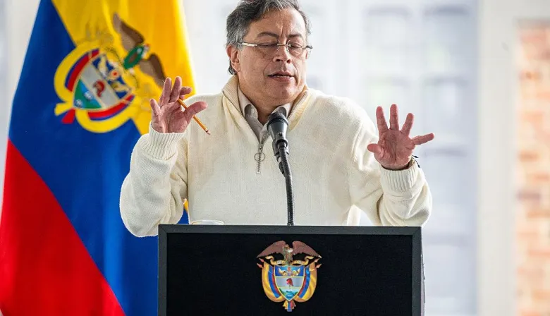 Gustavo Petro en problemas: la reunión con Delcy Rodríguez se esfuma y deja incógnitas