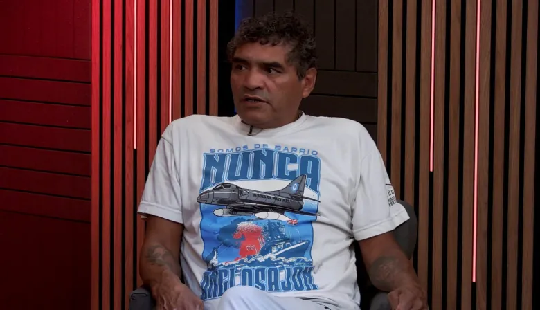 Roña Castro comprometido y crítico: "Pelearía con Milei para acomodarle las ideas”