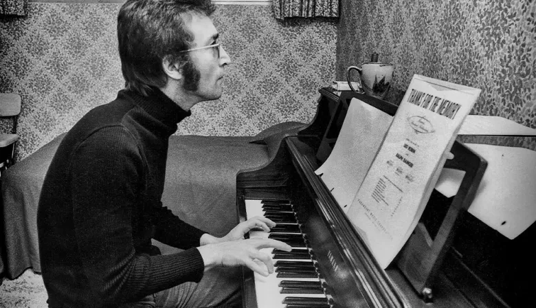 Christie’s subasta el piano de John Lennon por cifra histórica: los detalles