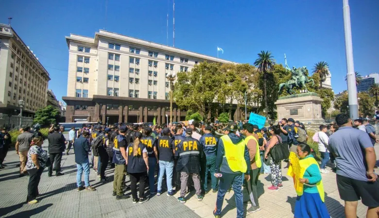 Tenso desalojo: Reclamaban deudas de USD $4,5 millones por mes en Discapacidad