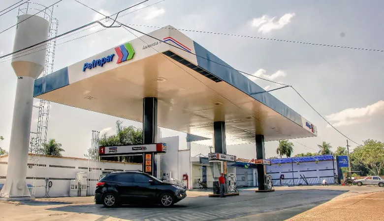 Petropar vs. privadas: la brecha en Paraguay que alarma al sector