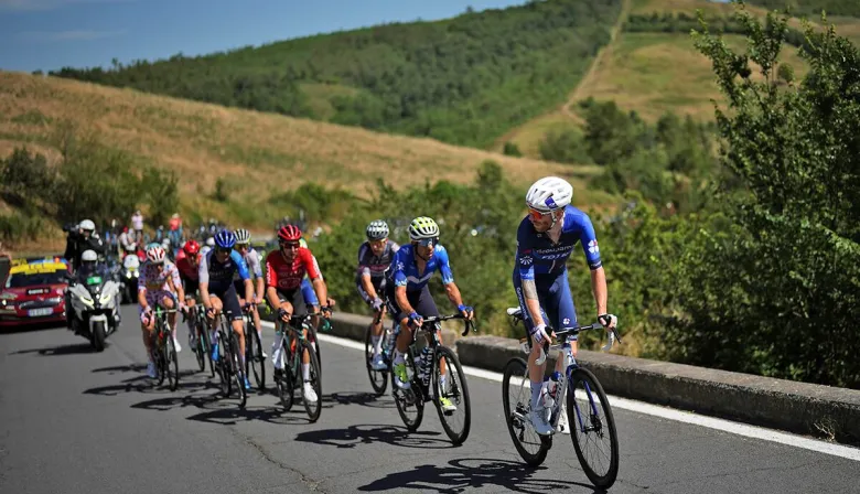 Córdoba recibe al Tour de France con más de 2.500 ciclistas de todo el mundo
