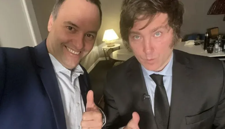 Adorni reaparece junto a Milei y el Gobierno busca blindarlo con gestos políticos