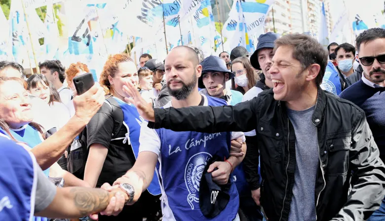 Otro 24 de marzo: Kicillof marchaba con La Cámpora y Larroque "limaba" a Alberto