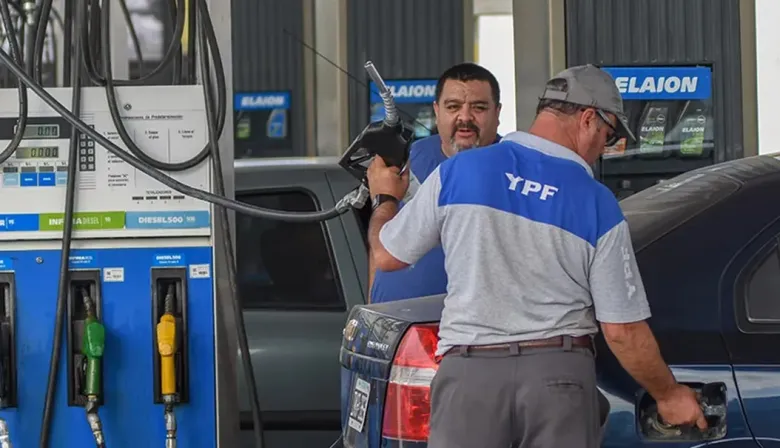 La "solución" opositora por el precio de la nafta: más bioetanol y menos petróleo