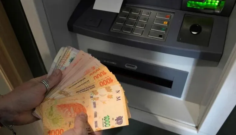 Salario mínimo: la ambiciosa fórmula que agita el peronismo en el Senado