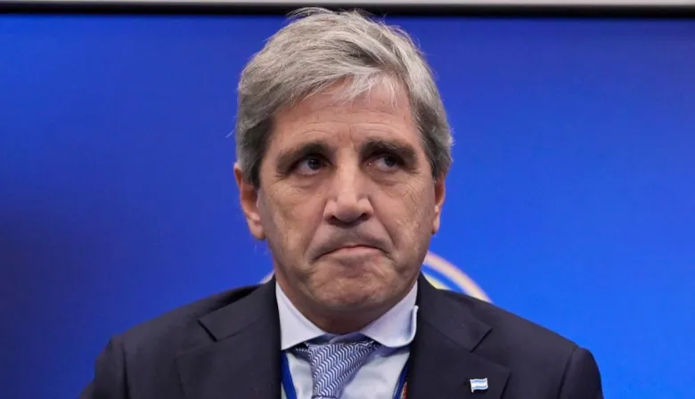 El dólar despertó y la licitación de Caputo no salió como esperaba