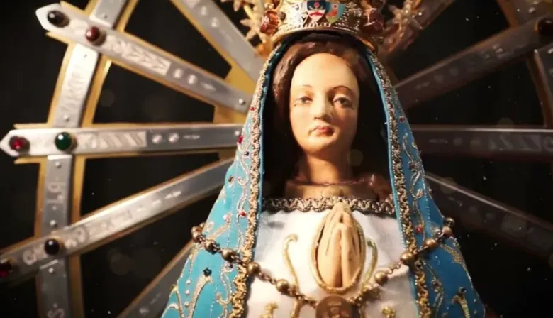 Símbolos religiosos prohibidos: el incómodo proyecto que vuelve a Diputados