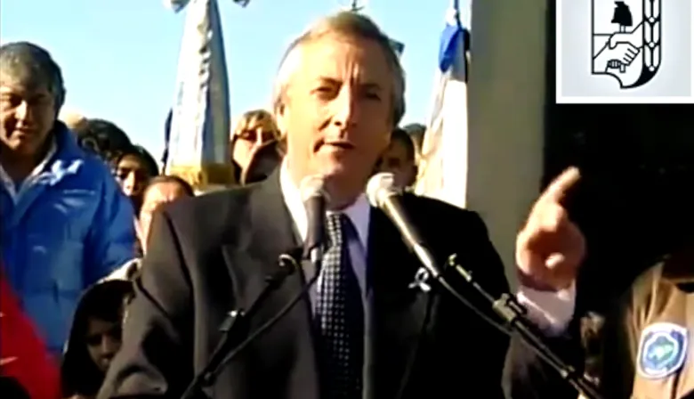 Néstor Kirchner y su primer acto por Malvinas: qué dijo desde Tierra del Fuego
