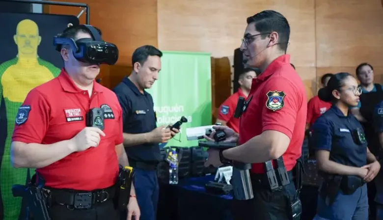 Neuquén, pionera en Argentina: cómo funcionan las Taser 10 que presentó Figueroa