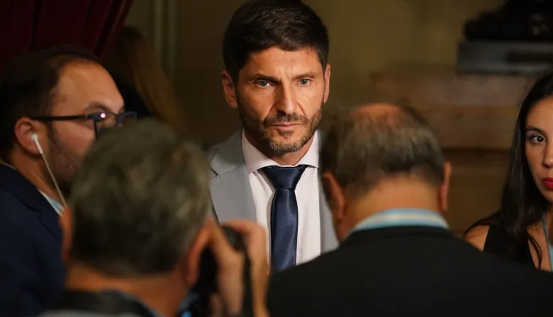 Seguridad y contención: las medidas de Pullaro en San Cristóbal tras el crimen