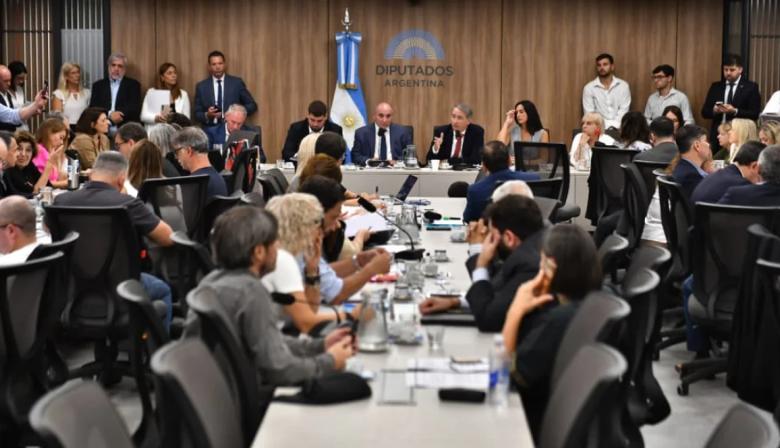 102.000 inscriptos y solo 400 expositores: cómo serán las audiencias por Glaciares