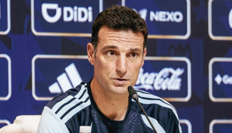 Señales de Scaloni: Messi, Otamendi y una emoción por Panichelli