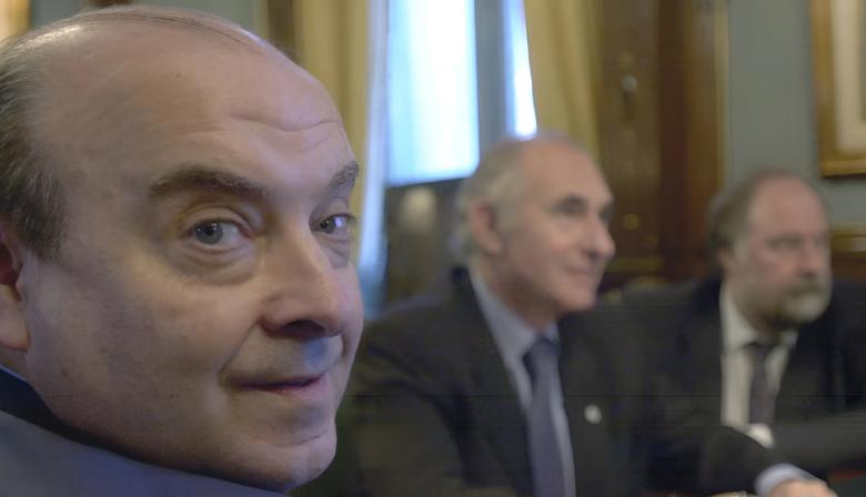 A 25 años del regreso de Cavallo: la ilusión del 'salvador' que terminó en tragedia