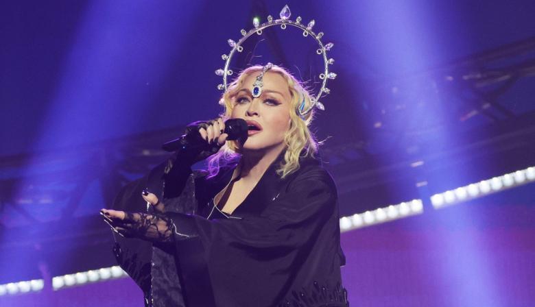 Dos temas inéditos, una reina del pop: así suena el regreso de Madonna