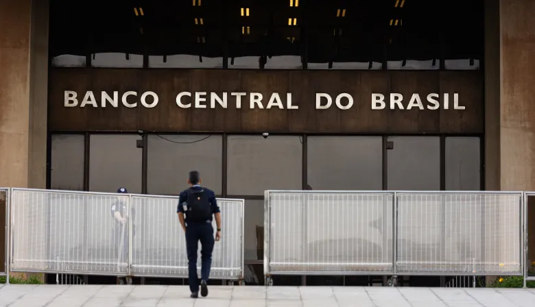 Brasil y Chile bajan tasas, pero algo frena la recuperación regional