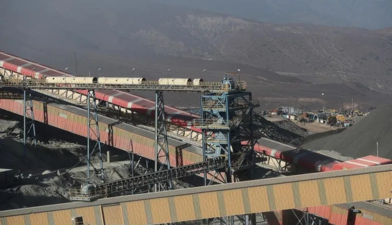 Perú acelera y Chile ajusta: el cobre vuelve a separar sus caminos