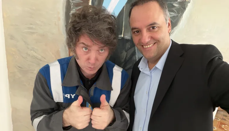 ¿Cuáles son las razones de Milei para sostener a Adorni?