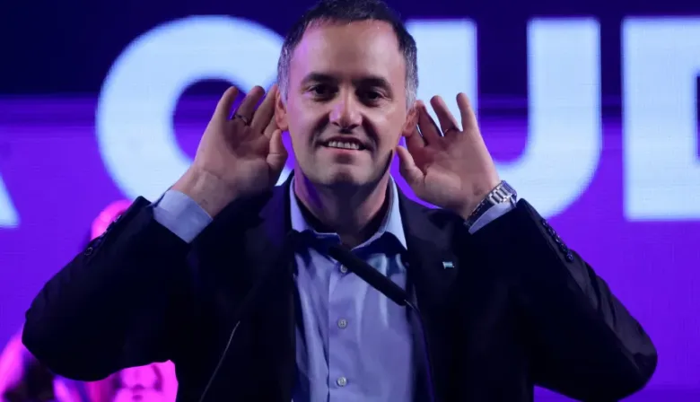 Más sospechas por los viajes de Adorni: ahora investigan una escapada al Caribe