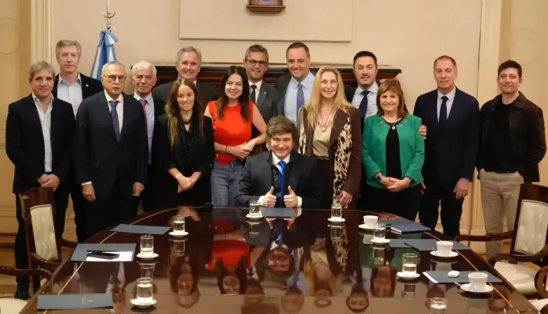 Javier Milei reúne al Gabinete en busca de cerrar la crisis por Manuel Adorni