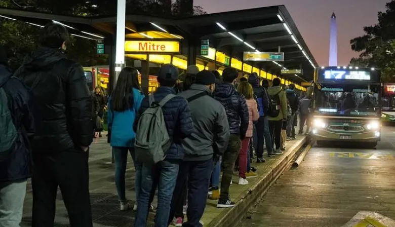 Menos colectivos en el AMBA: tarifas y subsidios en la gestión Milei