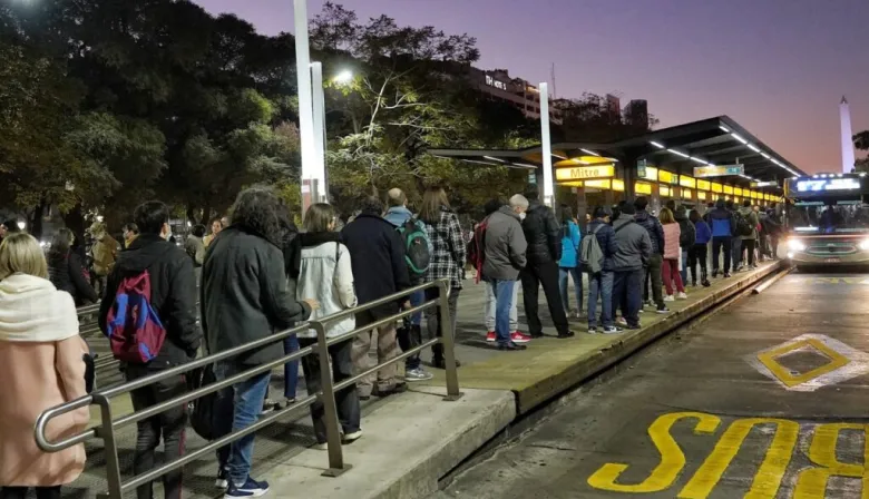 "Vamos a un colapso": ya hay hasta 40% menos colectivos en el AMBA