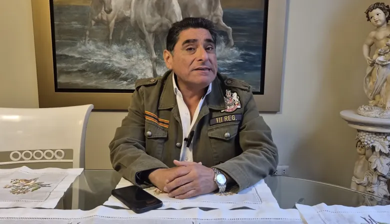 Carlos Álvarez en Perú: el outsider que ya pelea arriba en las encuestas