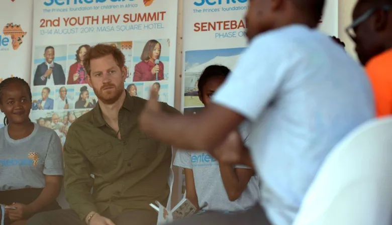 Príncipe Harry enfrenta una demanda por difamación de su propia fundación