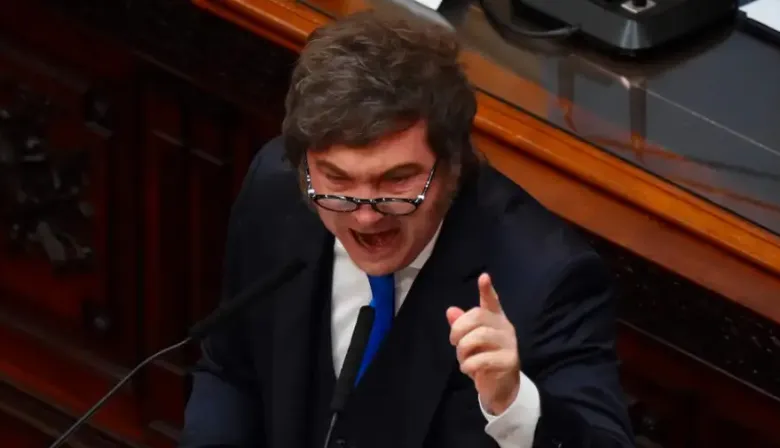 Del elogio al agravio: el archivo que incomoda a Milei