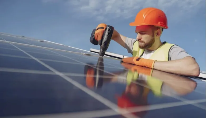 Milei y un decreto clave para pymes: cómo acceder al RIMI y qué inversiones incluye