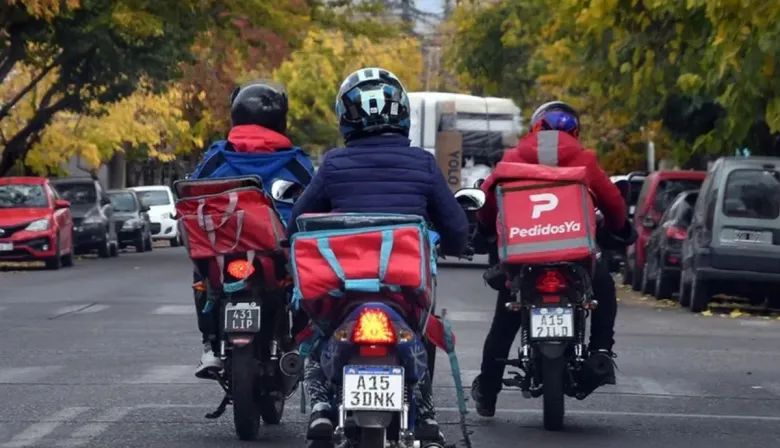 Empleo informal: el 43% ya trabaja sin derechos y hay un grupo clave