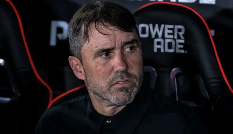 Chacho Coudet rozó un registro histórico en River y prepara cambios ante Carabobo